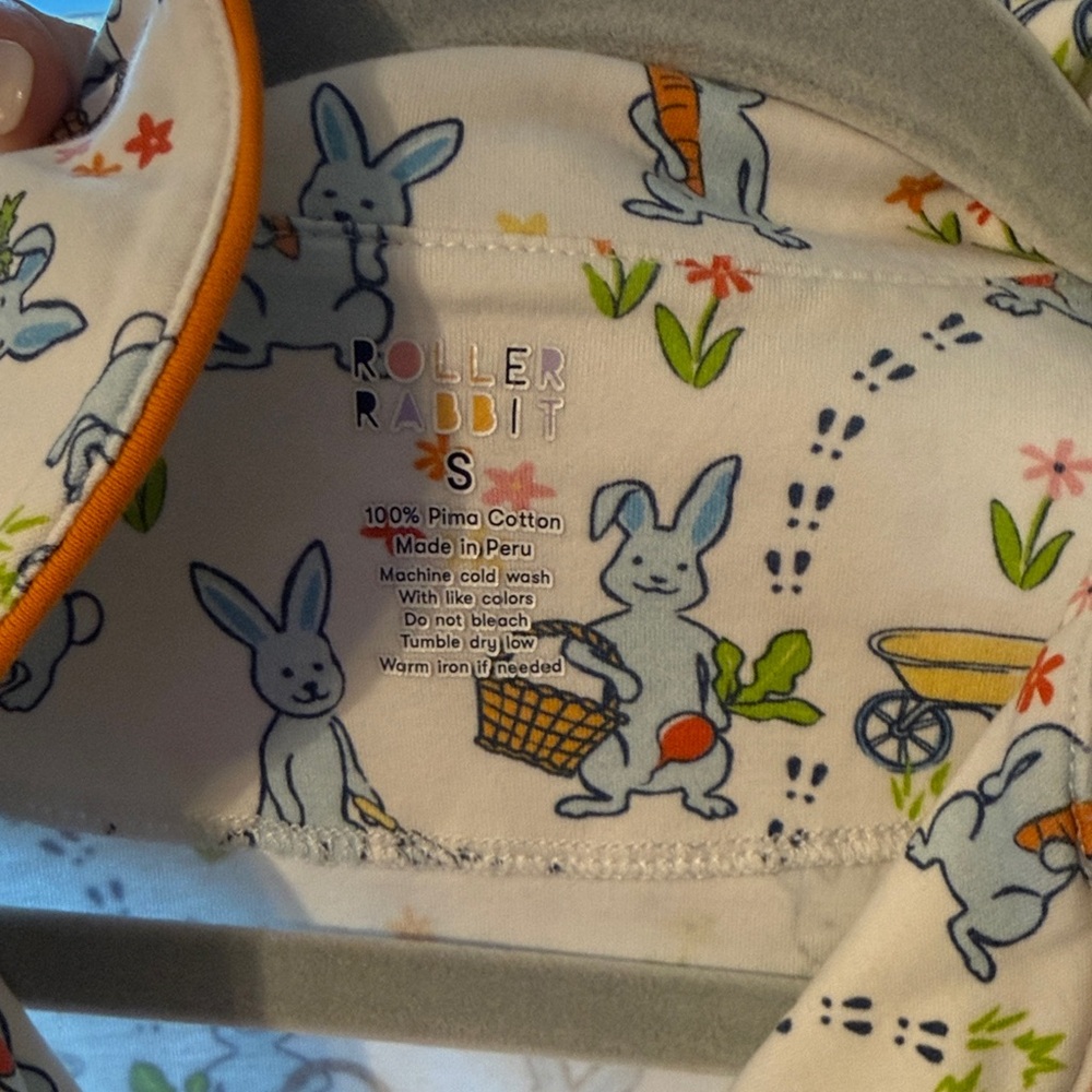 Roller Rabbit Pajama Set - Picture 3 of 5